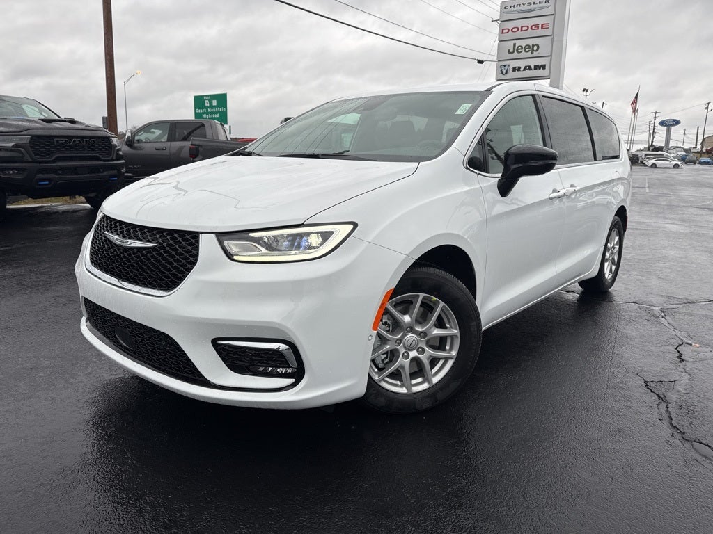 2026 Chrysler Pacifica PACIFICA SELECT