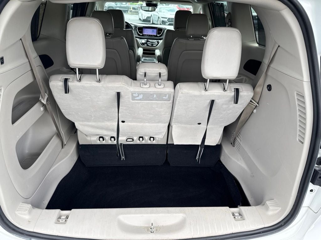 2021 Chrysler Pacifica Touring L
