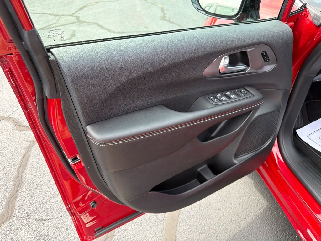 2027 Chrysler Pacifica PACIFICA SELECT