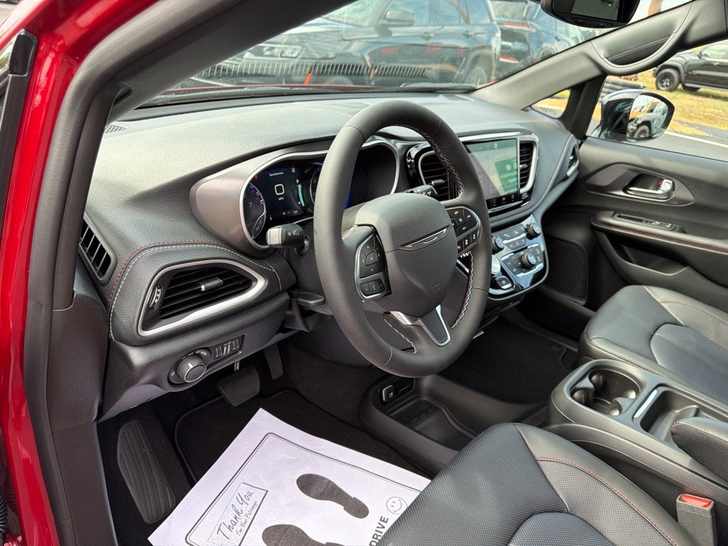2027 Chrysler Pacifica PACIFICA SELECT