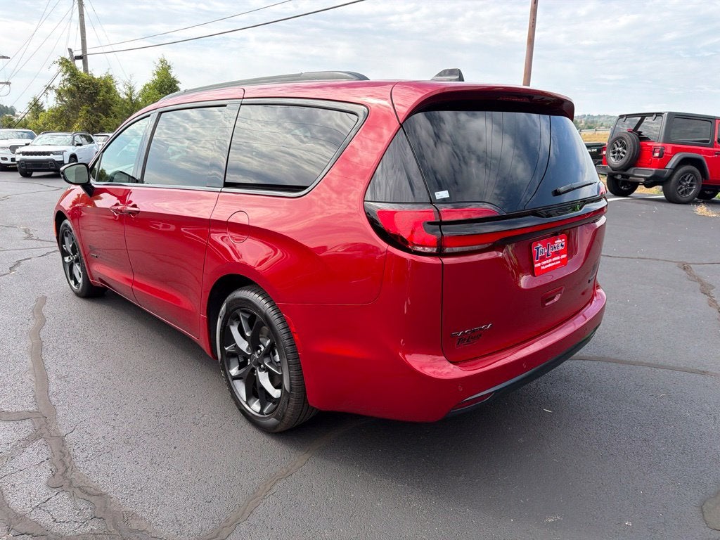2027 Chrysler Pacifica PACIFICA SELECT