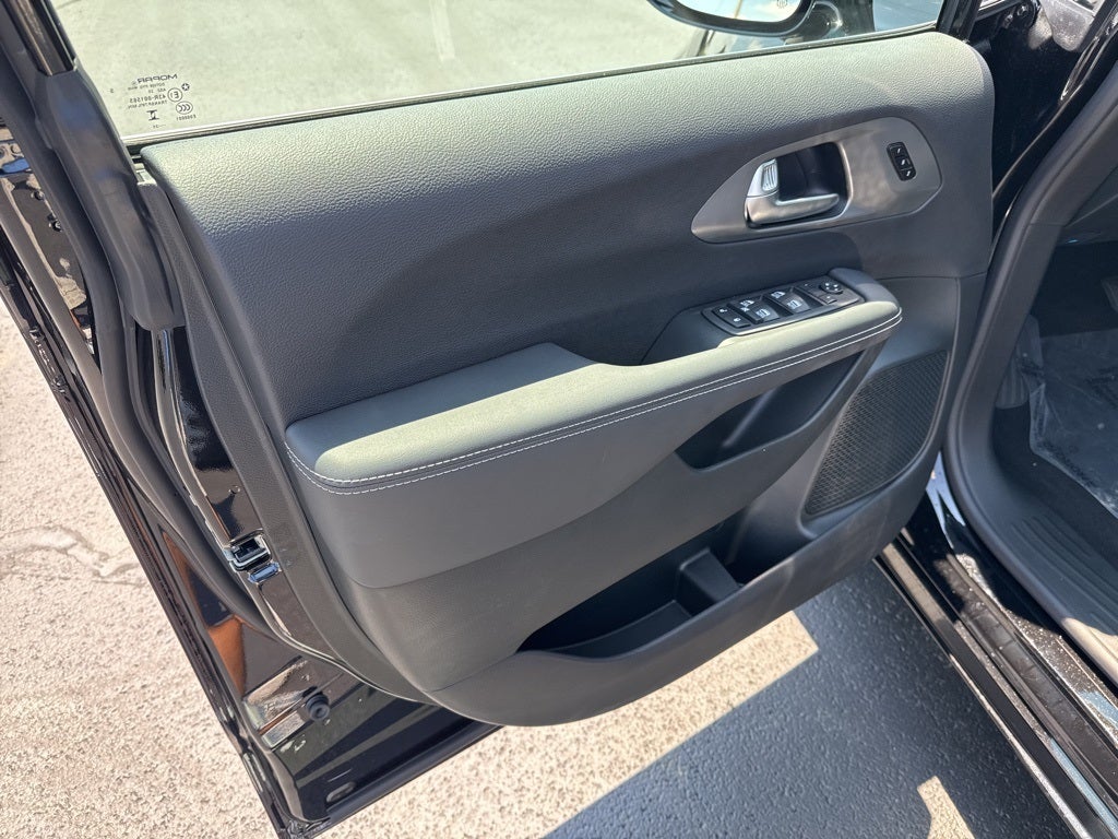 2025 Chrysler Pacifica PACIFICA SELECT