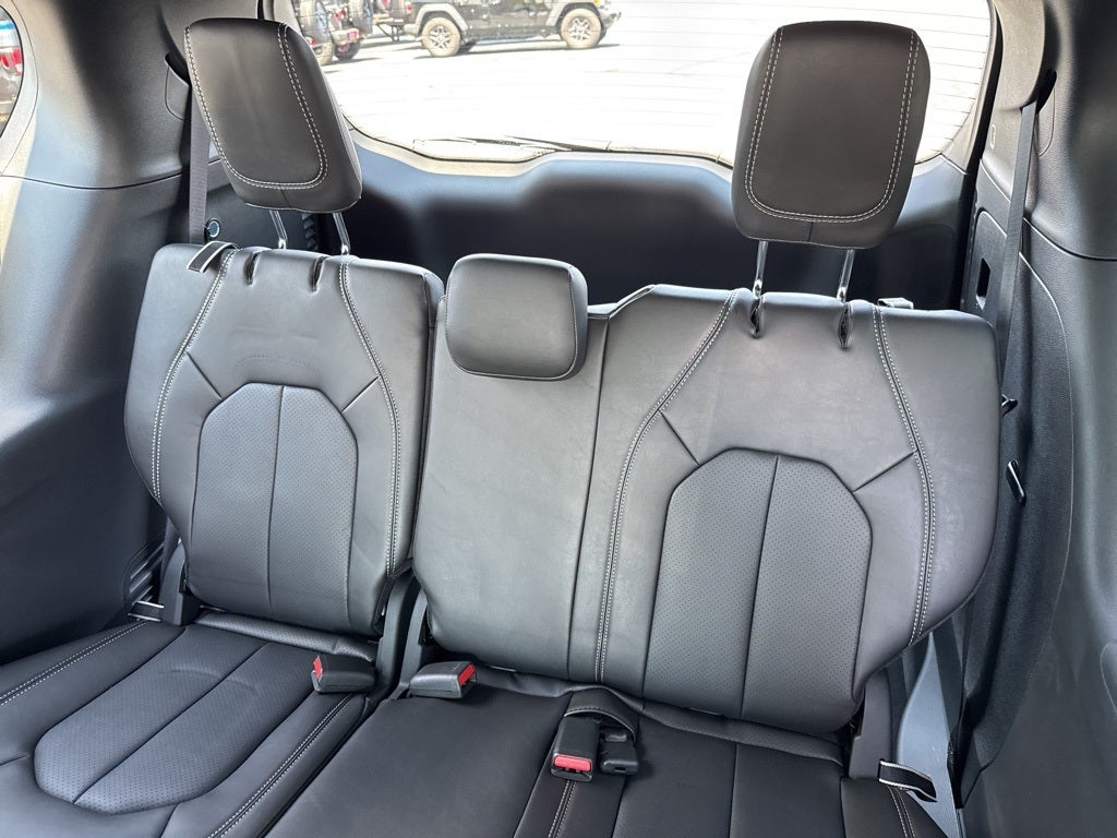 2025 Chrysler Pacifica PACIFICA SELECT