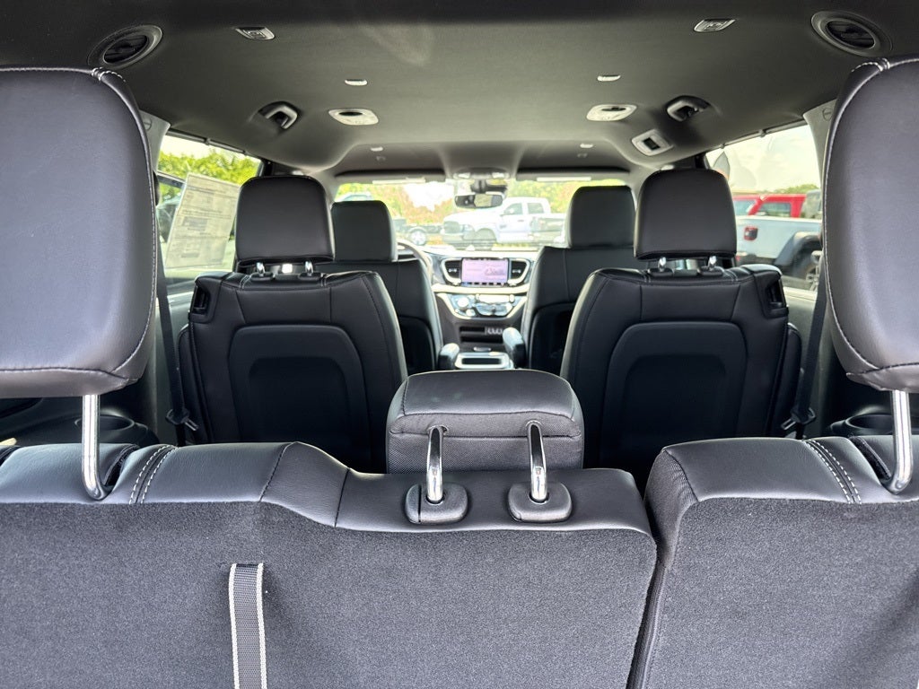 2025 Chrysler Pacifica PACIFICA SELECT