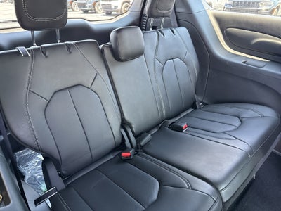 2025 Chrysler Pacifica PACIFICA SELECT