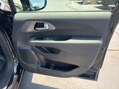 2025 Chrysler Pacifica PACIFICA SELECT