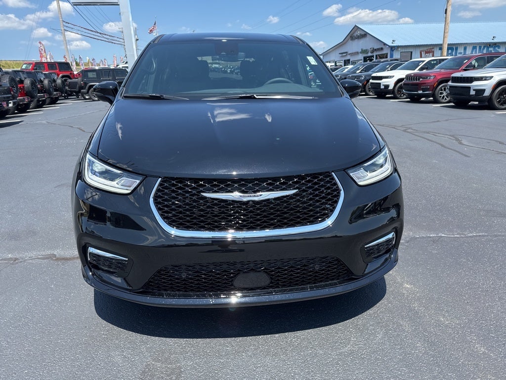 2025 Chrysler Pacifica PACIFICA SELECT