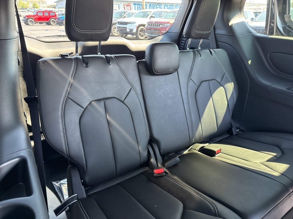 2025 Chrysler Pacifica PACIFICA SELECT