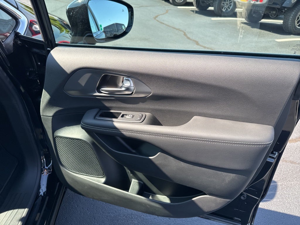 2025 Chrysler Pacifica PACIFICA SELECT