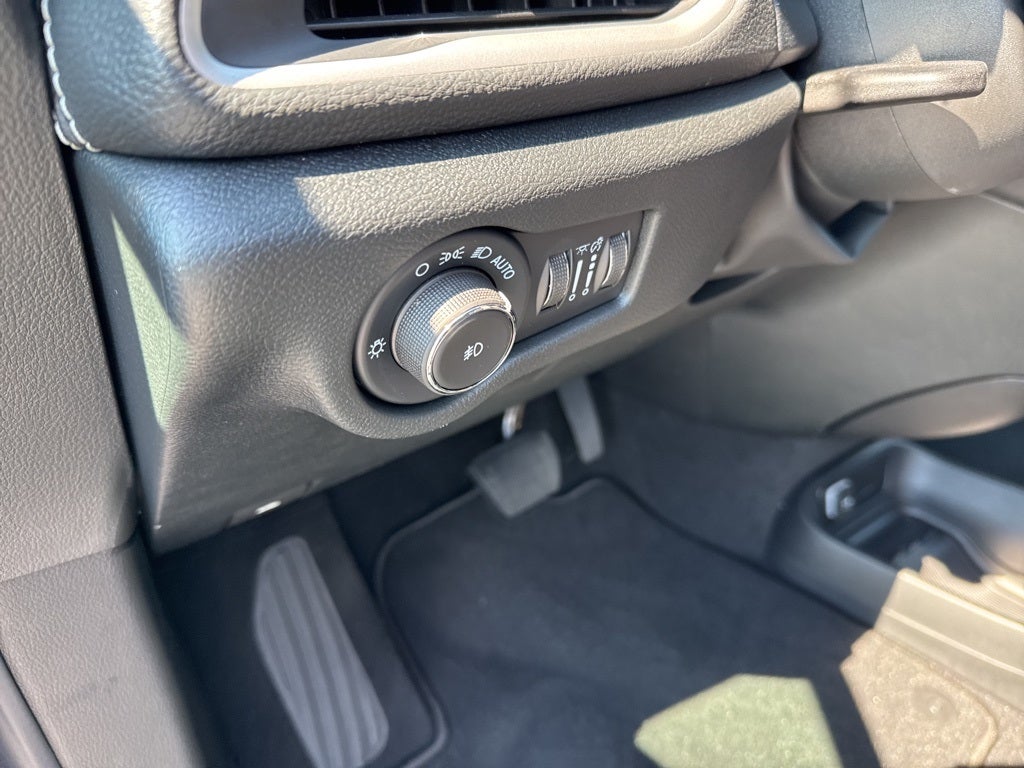 2025 Chrysler Pacifica PACIFICA SELECT