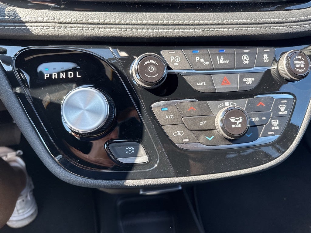 2025 Chrysler Pacifica PACIFICA SELECT