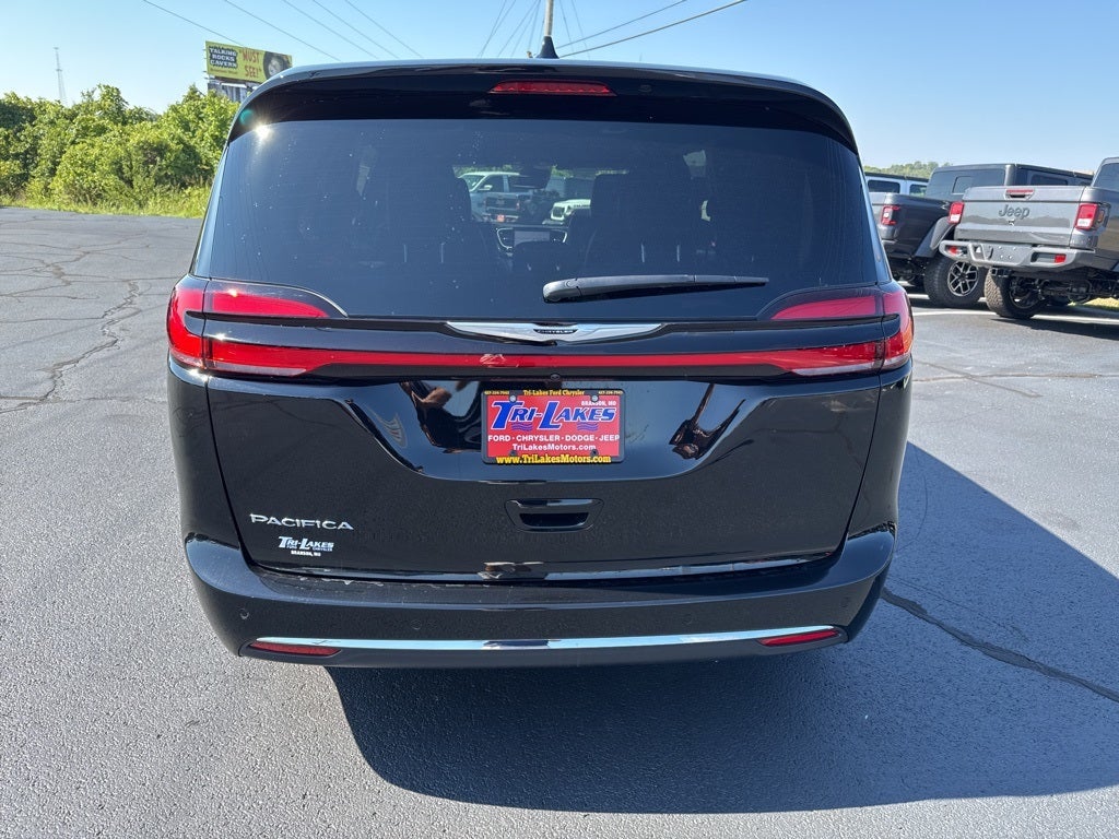2025 Chrysler Pacifica PACIFICA SELECT