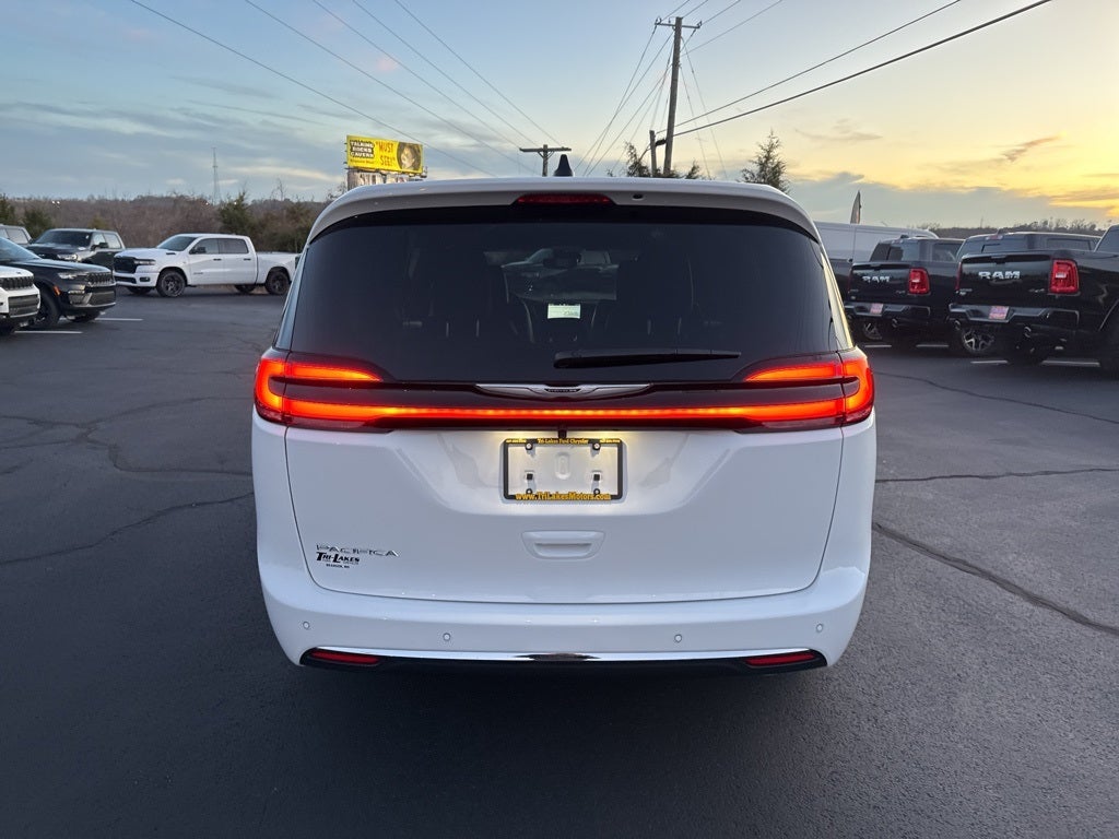 2026 Chrysler Pacifica PACIFICA SELECT