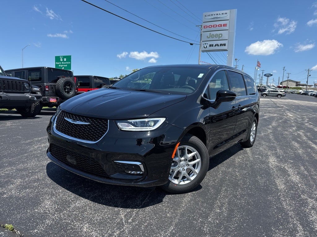 2025 Chrysler Pacifica PACIFICA SELECT