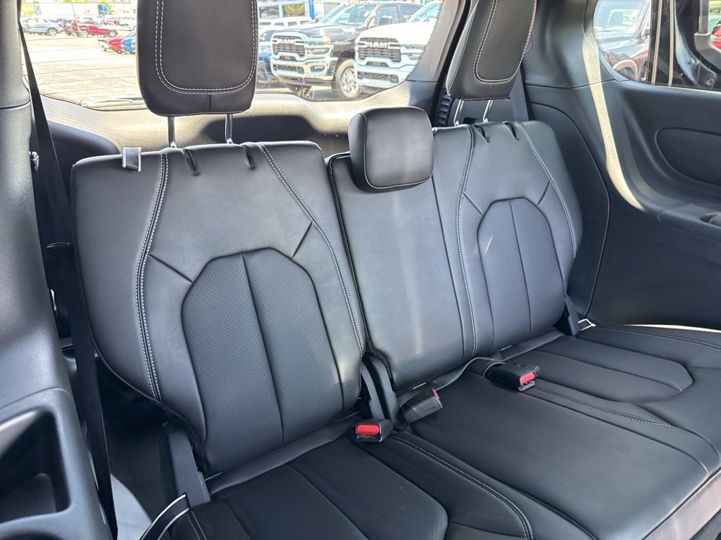 2025 Chrysler Pacifica PACIFICA SELECT