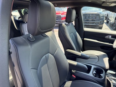 2025 Chrysler Pacifica PACIFICA SELECT