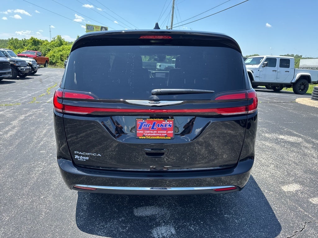 2025 Chrysler Pacifica PACIFICA SELECT
