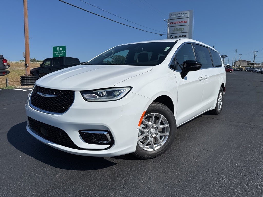 2025 Chrysler Pacifica PACIFICA SELECT