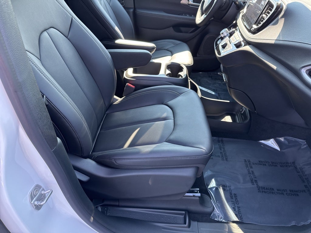 2025 Chrysler Pacifica PACIFICA SELECT