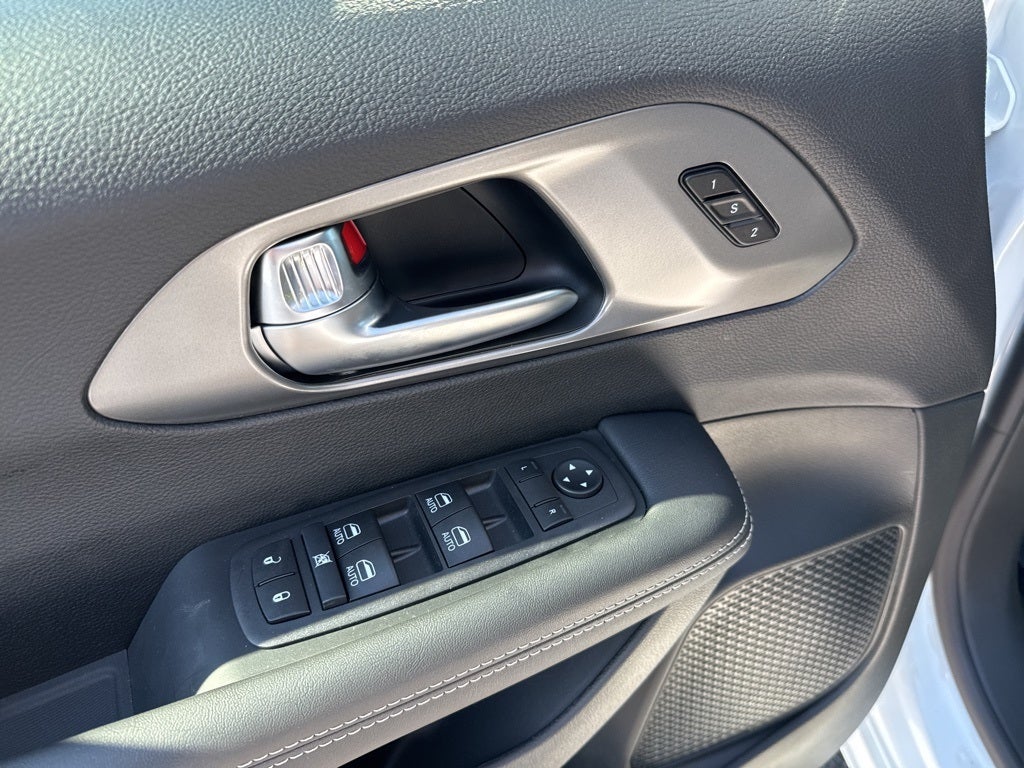 2025 Chrysler Pacifica PACIFICA SELECT