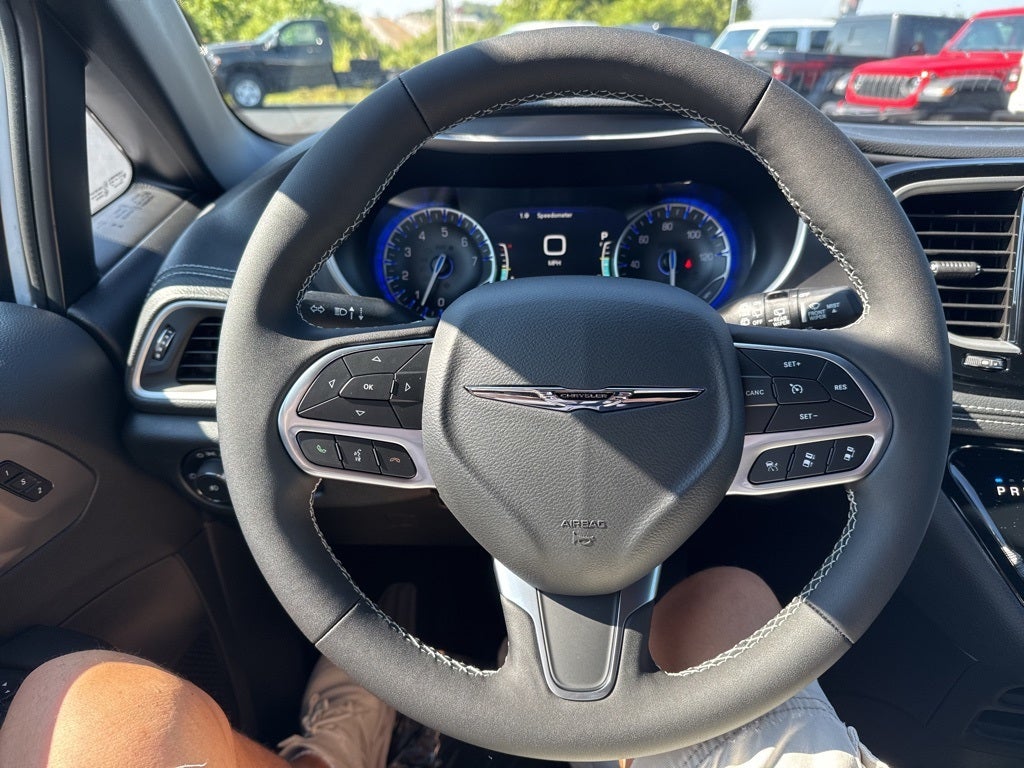 2025 Chrysler Pacifica PACIFICA SELECT