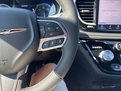 2025 Chrysler Pacifica PACIFICA SELECT