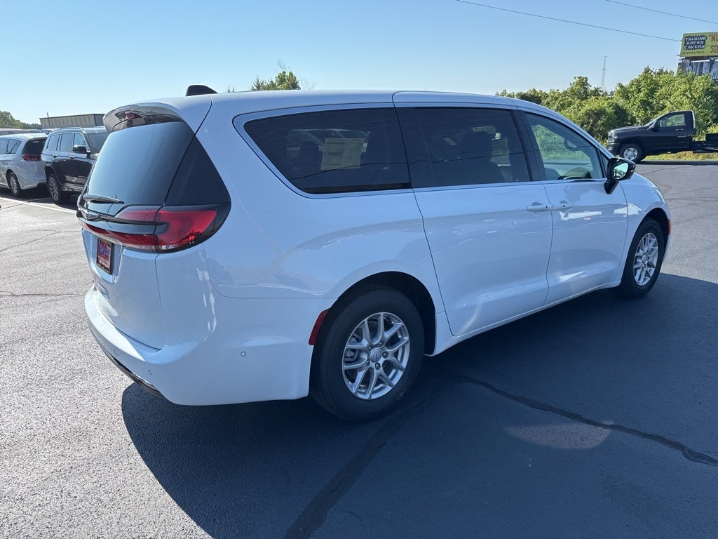 2025 Chrysler Pacifica PACIFICA SELECT