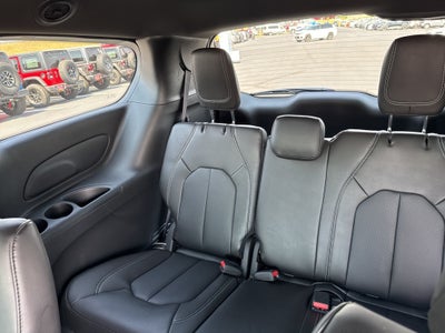 2026 Chrysler Voyager VOYAGER LX