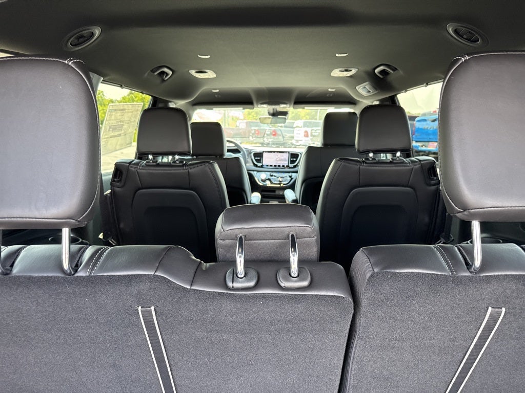 2026 Chrysler Voyager VOYAGER LX