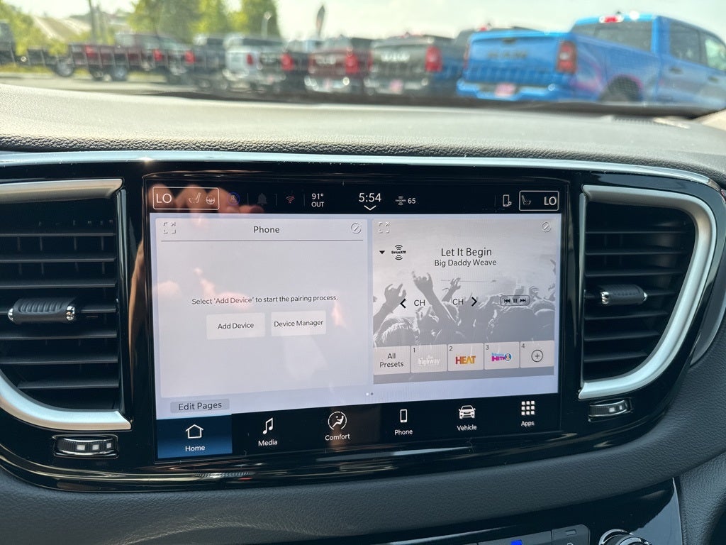 2026 Chrysler Voyager VOYAGER LX