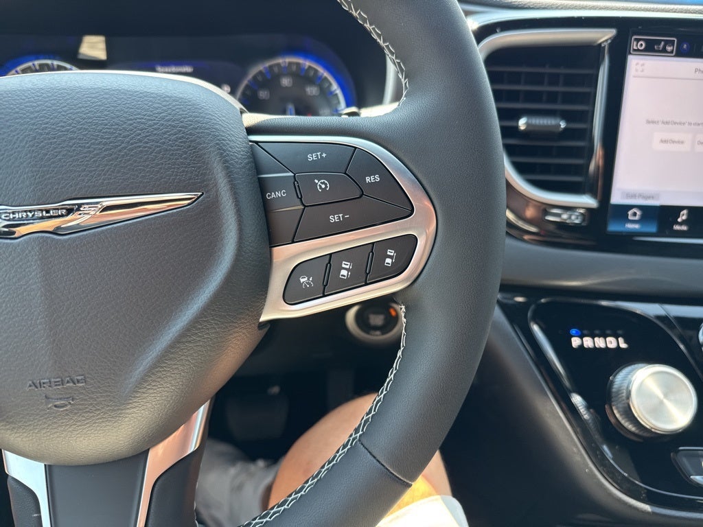 2026 Chrysler Voyager VOYAGER LX