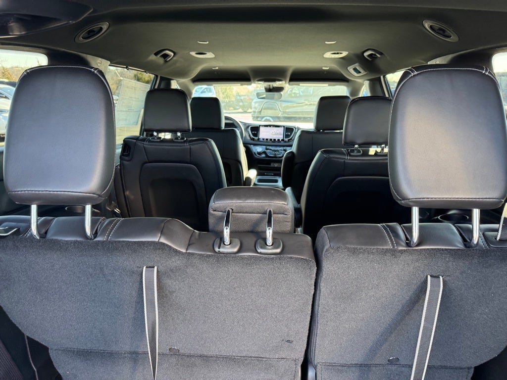 2026 Chrysler Voyager VOYAGER LX