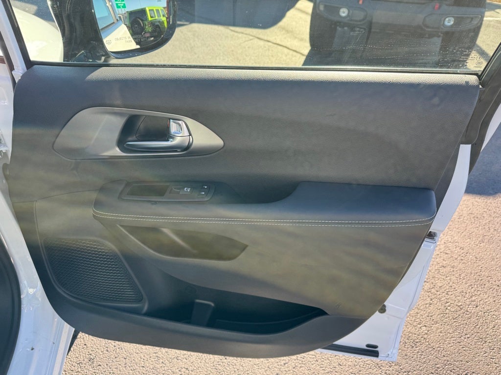 2026 Chrysler Voyager VOYAGER LX