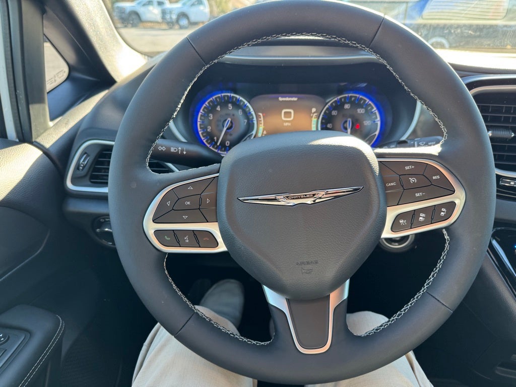 2026 Chrysler Voyager VOYAGER LX