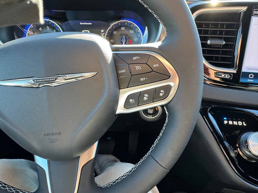 2026 Chrysler Voyager VOYAGER LX