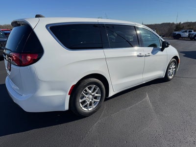 2026 Chrysler Voyager VOYAGER LX