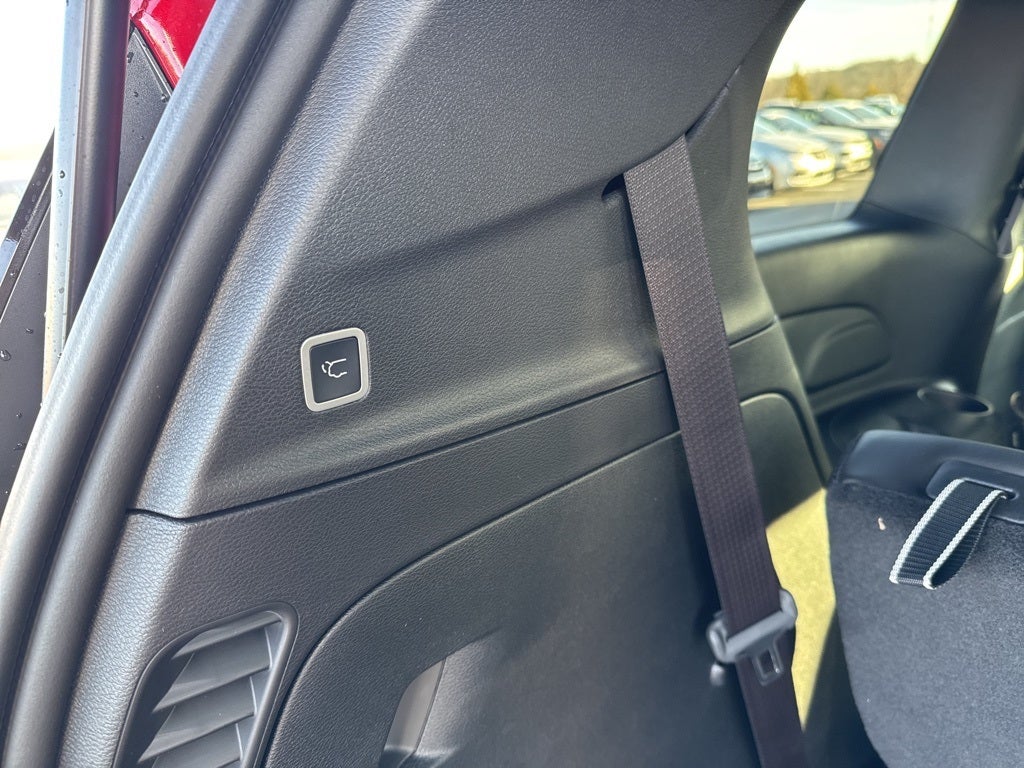 2026 Chrysler Voyager VOYAGER LX