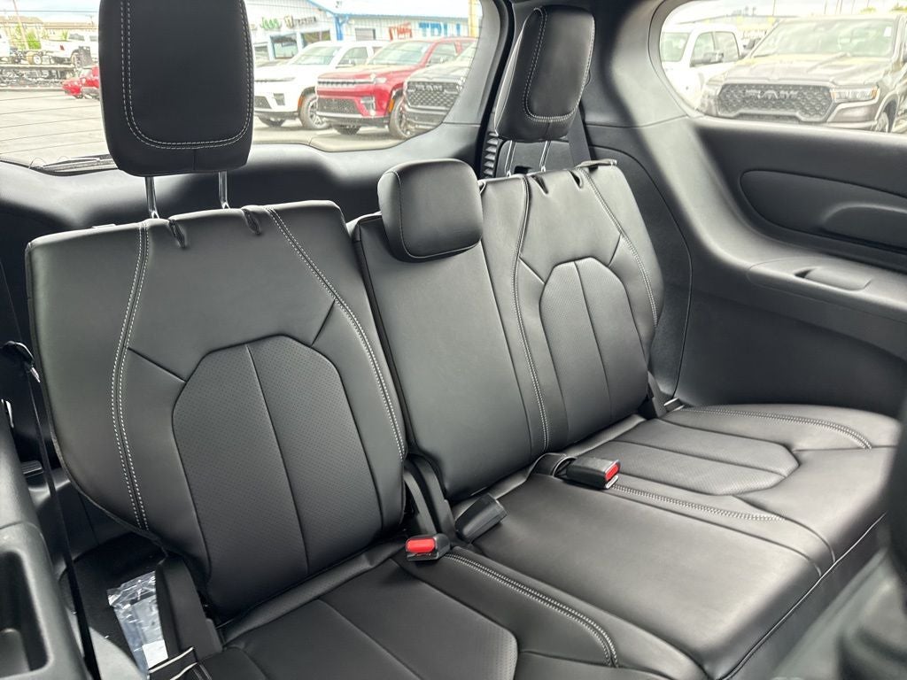 2026 Chrysler Voyager VOYAGER LX