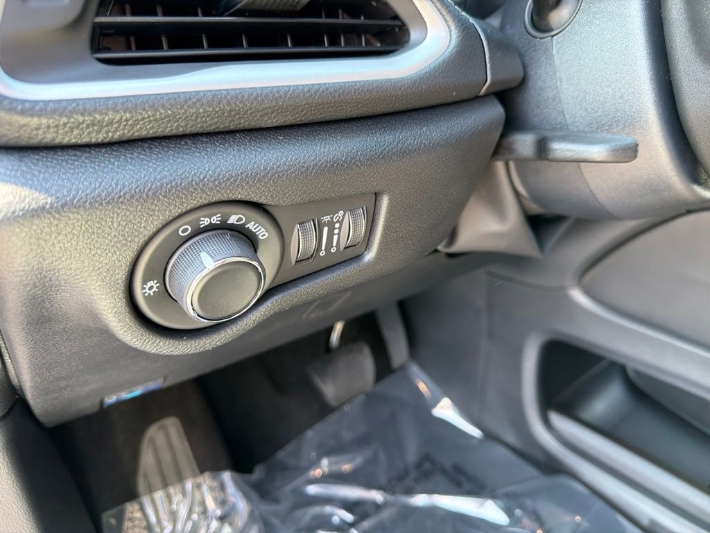 2027 Chrysler Pacifica PACIFICA LIMITED