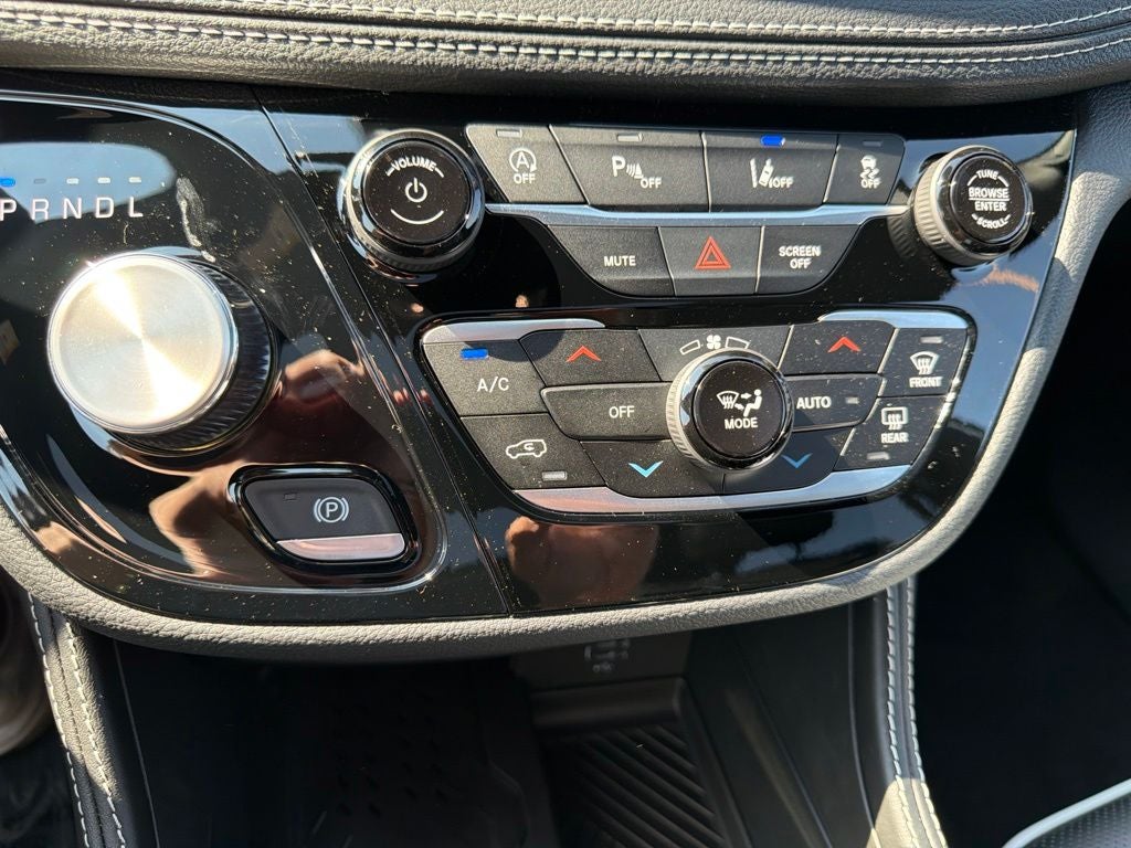 2027 Chrysler Pacifica PACIFICA LIMITED