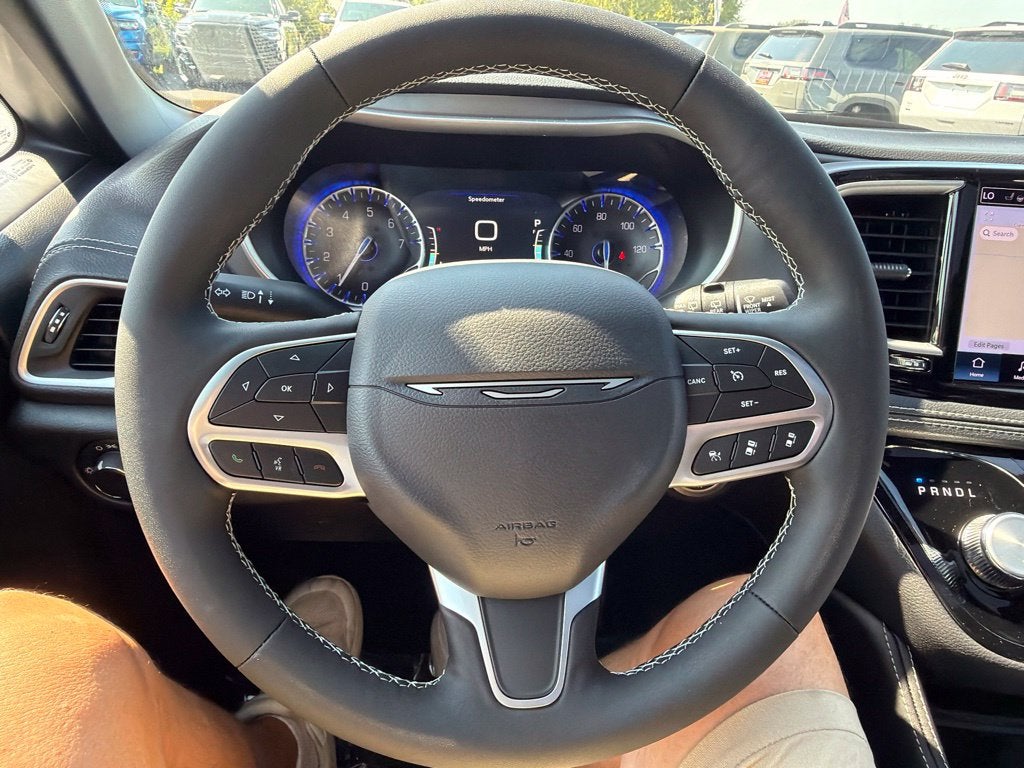 2027 Chrysler Pacifica PACIFICA LIMITED