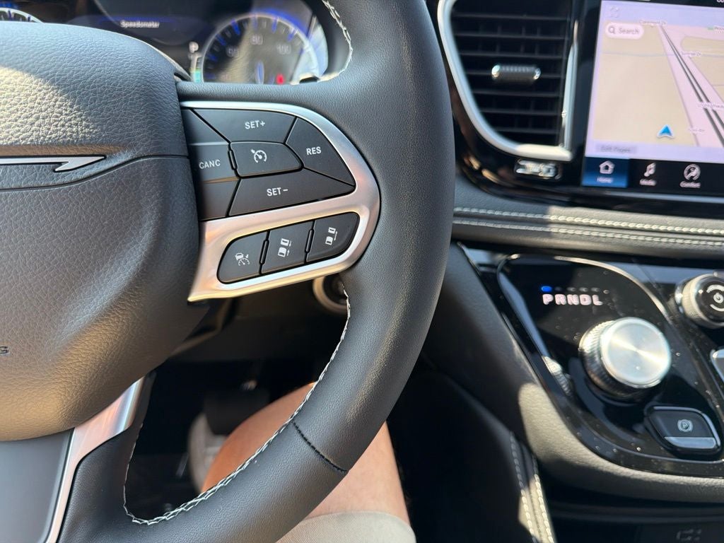 2027 Chrysler Pacifica PACIFICA LIMITED