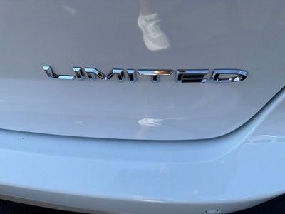 2027 Chrysler Pacifica PACIFICA LIMITED