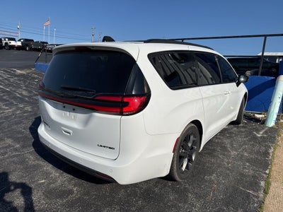 2025 Chrysler Pacifica Limited