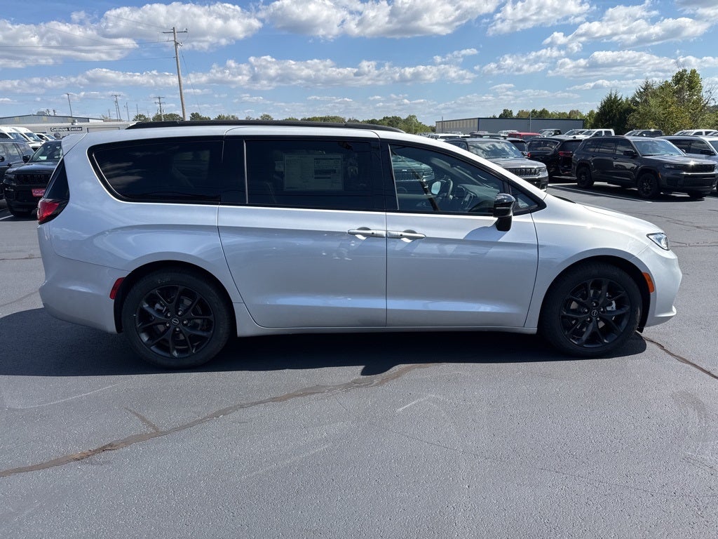2026 Chrysler Pacifica PACIFICA LIMITED
