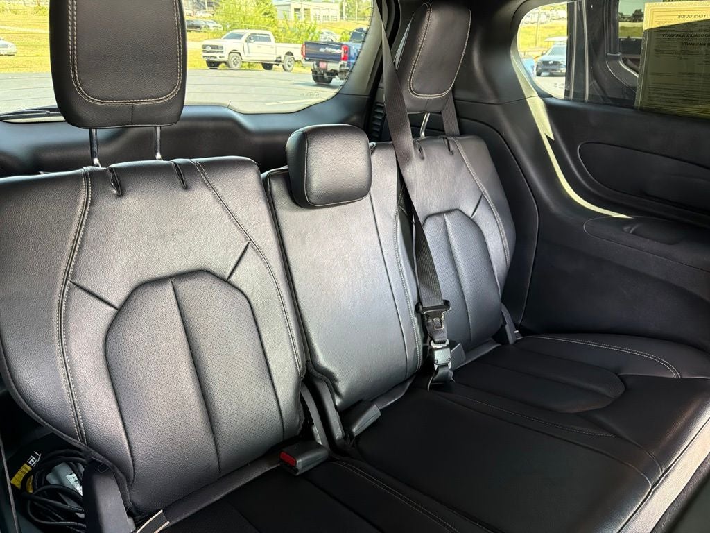 2022 Chrysler Pacifica Hybrid Touring L