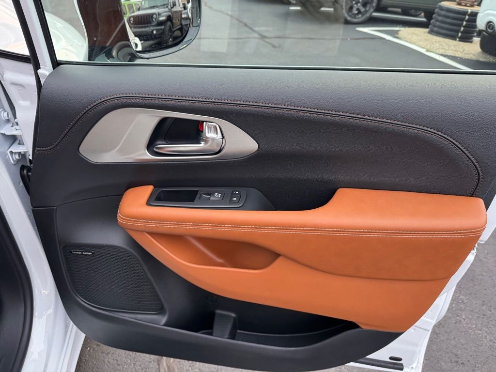 2026 Chrysler Pacifica PACIFICA PINNACLE