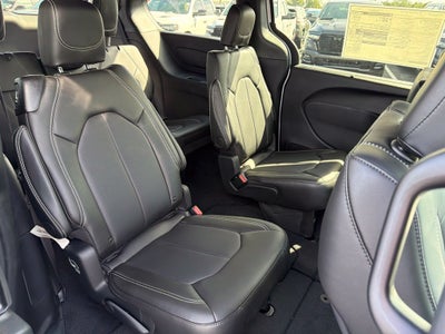 2027 Chrysler Pacifica PACIFICA SELECT AWD
