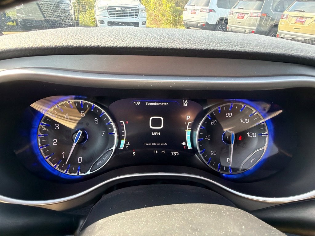 2027 Chrysler Pacifica PACIFICA SELECT AWD