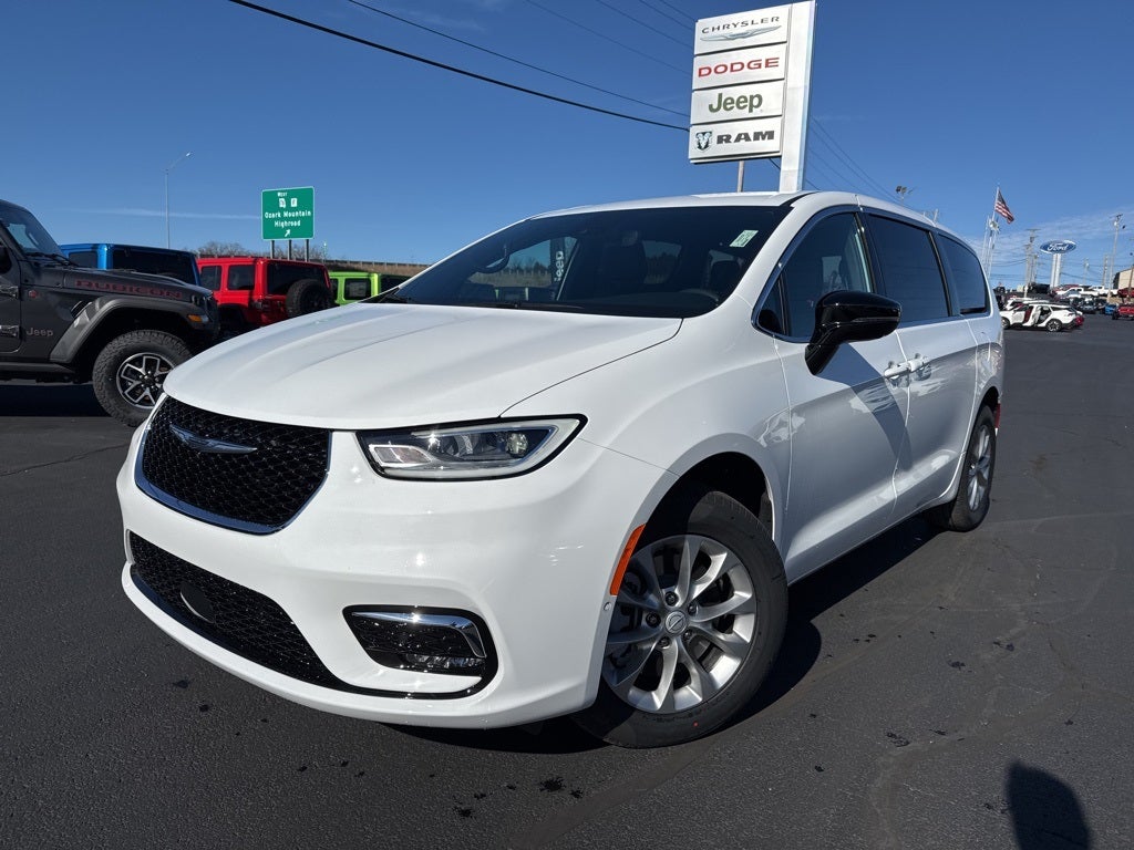 2026 Chrysler Pacifica PACIFICA SELECT AWD
